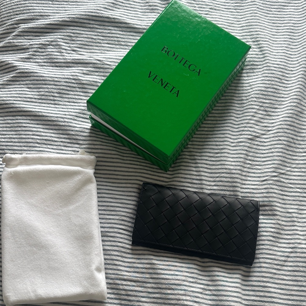 Bottega Veneta Black Intrecciato Wallet